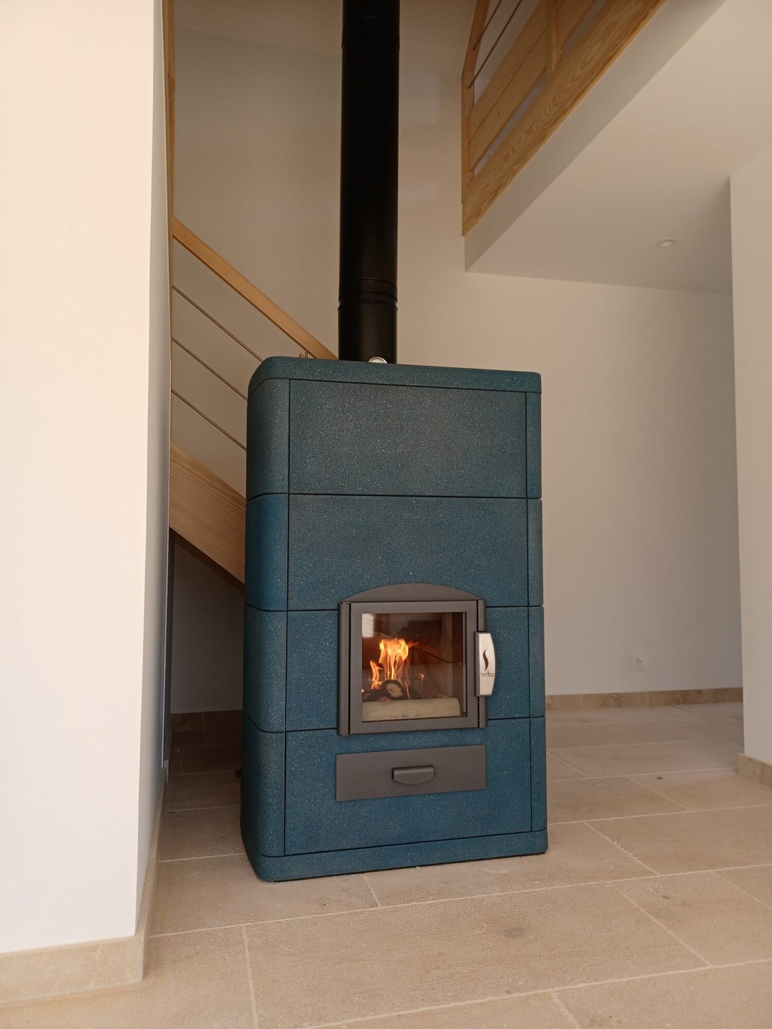 Poêle de masse à bois buches HIEMSTRA